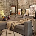 公寓 Witch House With Fireplace 里加